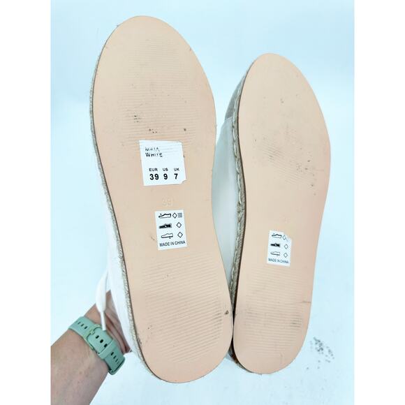 Matt & Nat Maia White Vegan Faux Leather Lace Up Espadrille Sneakers Size 9 - Picture 3 of 5